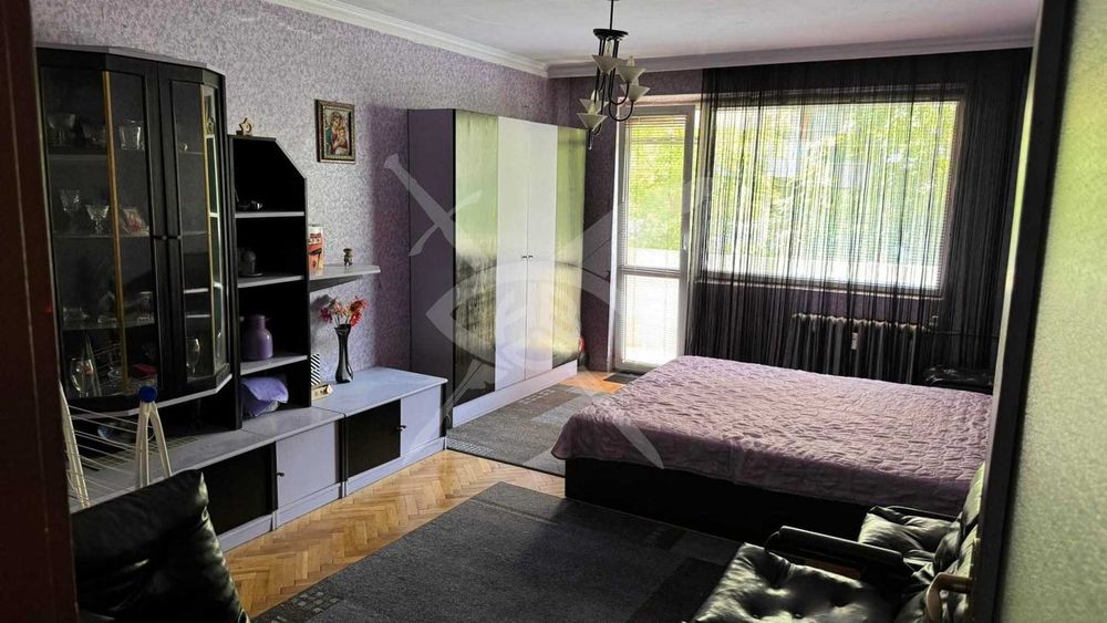 Продава се Двустаен апартамент в София, Света Троица - 65 кв.м за 3385 €/кв.м - Снимка #1