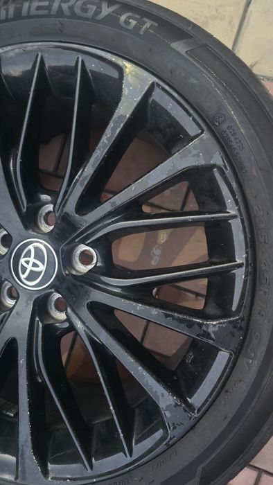 Продам один диск от камри 75.