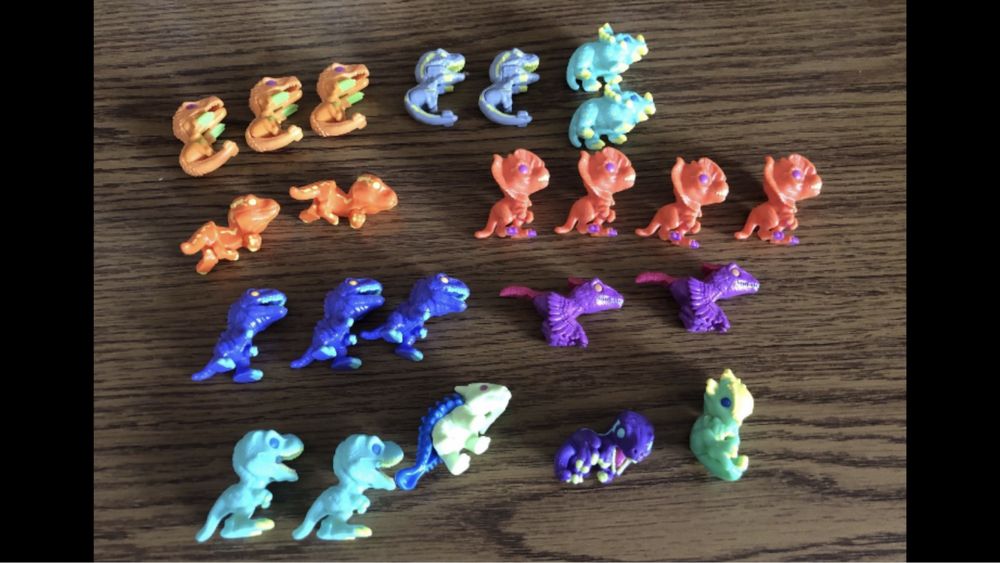 Figurine Stranger things Kinder Joy Harry si Jurassic world 2024