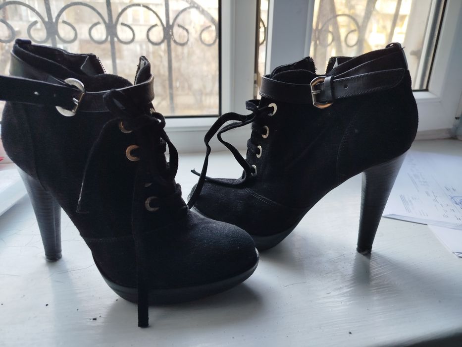 Продам ботильоны 37 размер