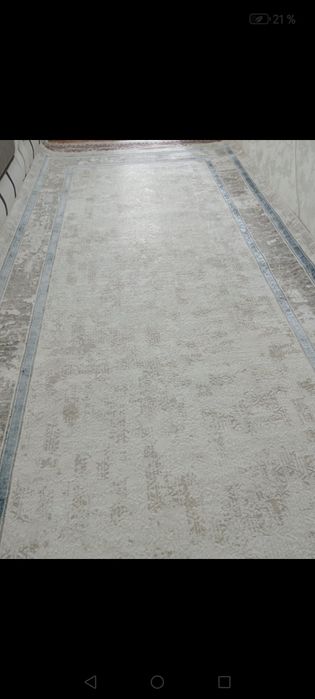 Продам ковер новый