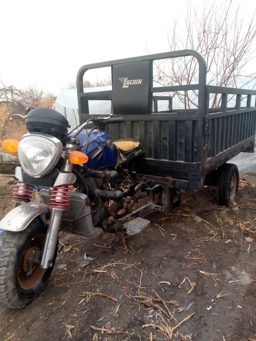 Mototsikl lochin 300sm³