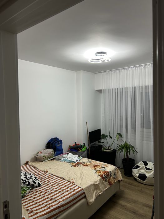 Vand apartament 3 camere, renovat