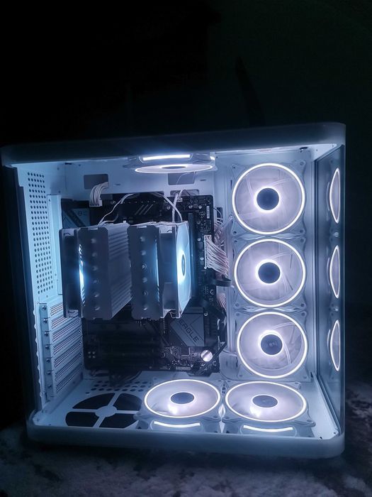 Pc Gaming High End Ryzen 7 7800x3d, 32Gb DDR5, fără Placa video
