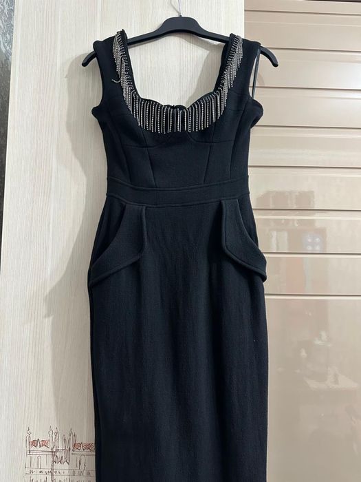 Продается платье женское