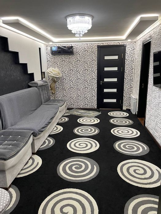 Продаеться квартира вторичная кирпичный доме 2/4/4  ориентир IT парк.