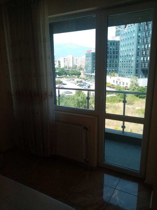 Дава се под наем Двустаен апартамент в София, Полигона - 75 кв.м за 550 € - Снимка #2