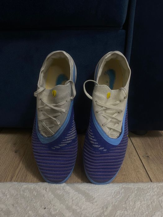 Бутсы Nike Phantom б/у в хорошем состоянии