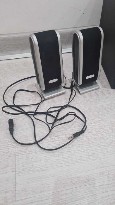Продается сабвуфер Microlab M-223 и колонки б/у
