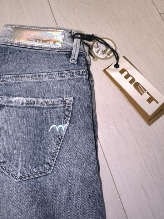 Нови дамски дънки ХС размер