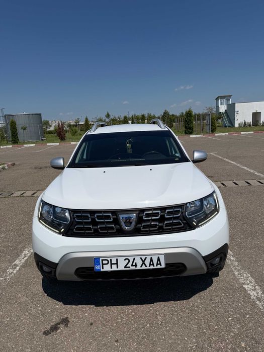 DACIA DUSTER 1.5 dCi - Diesel / 4x4 / Navigatie / Daylight LED / Waze / Maps / Pilot Automat / Euro 6