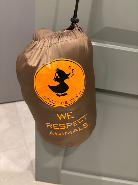 яке Save the duck