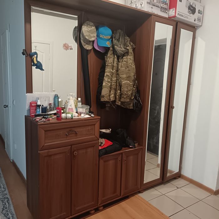 Прихошка для дома