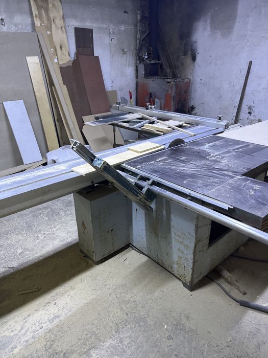 Распиловычный станок