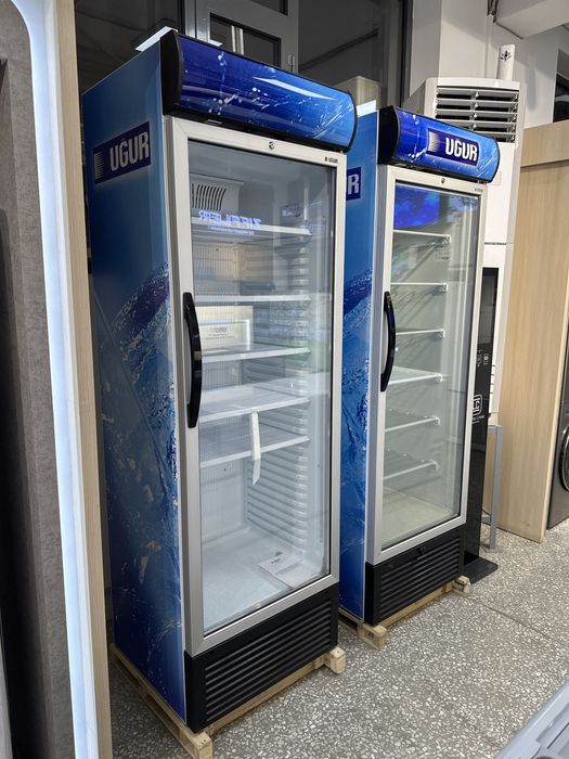 Витринный холодильник uygur
