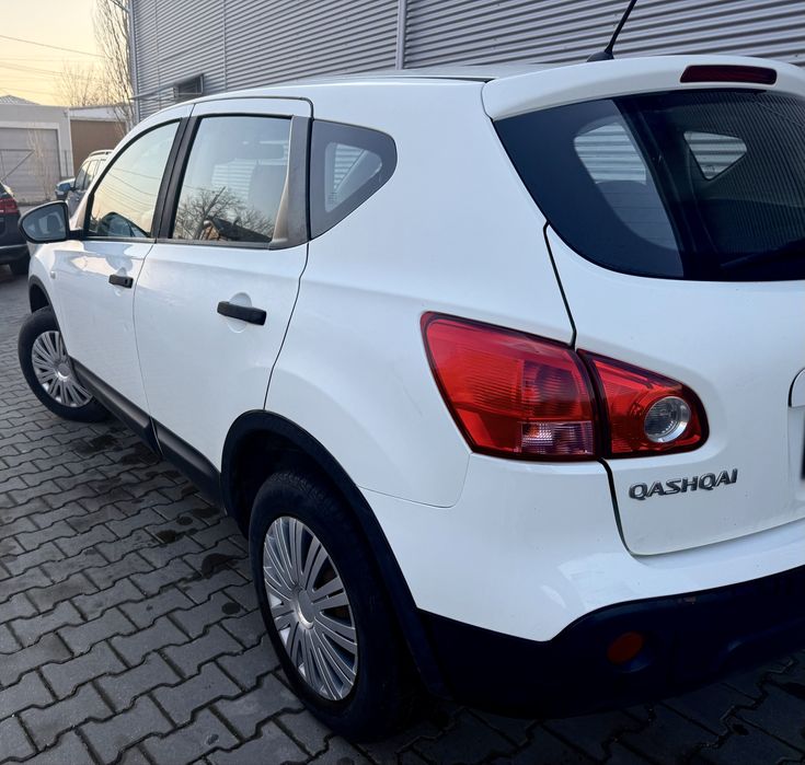 Nissan qashqai.
