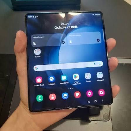 Samsung galaxy z fold 5