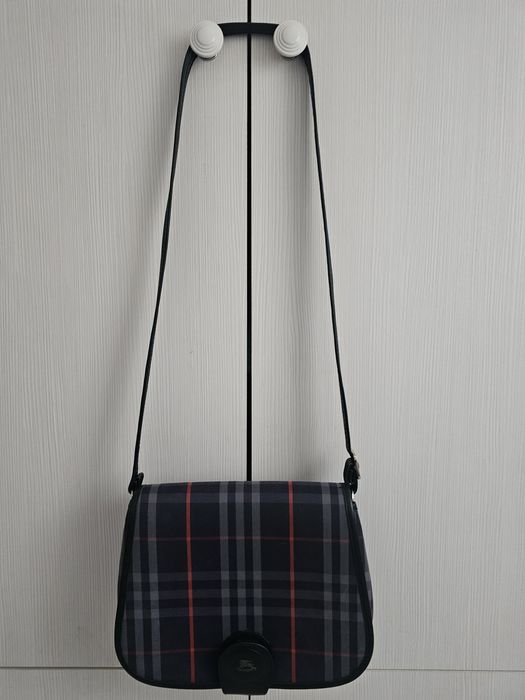 Vand geanta Burberry originala
