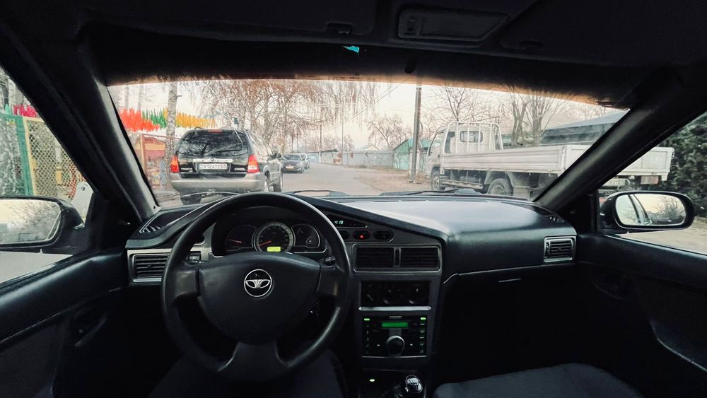 продам нексию срочно