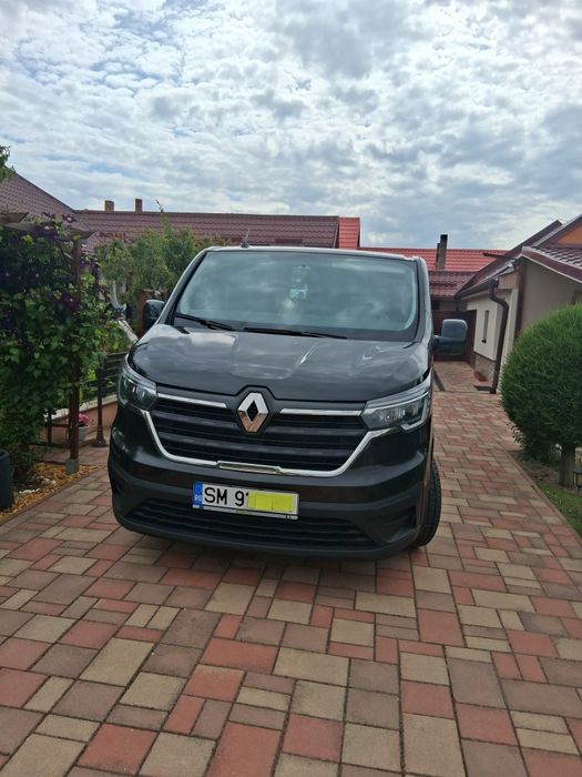 Vand RENAULT TRAFIC  8+1 model lung