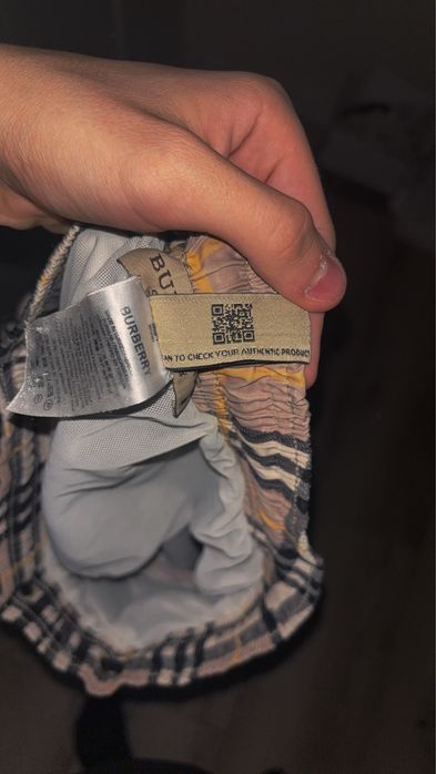 Pantaloni scurtii de baie BURBERRY