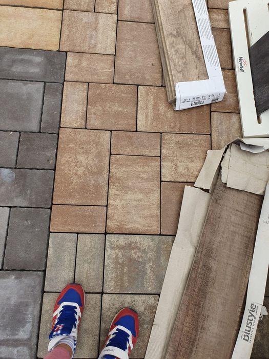 Pavaje dale Viastein Concept Casa