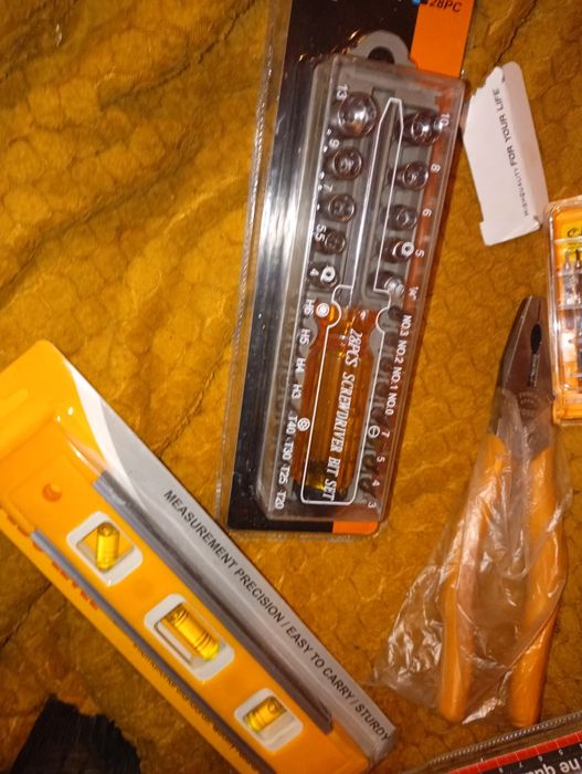 lucruri noi doar la 15-35lei .. livrare la domiciliu satu mare  peste