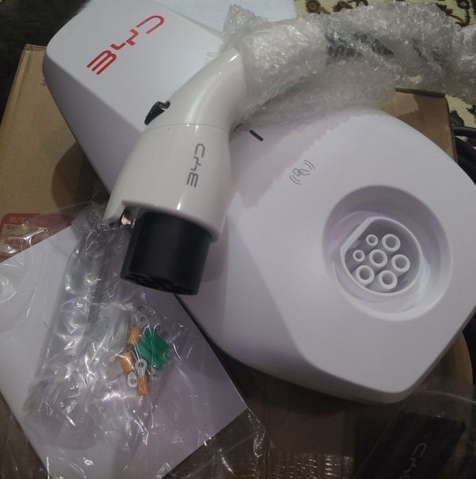 Продаётся новое BYD зарядка 7 kw