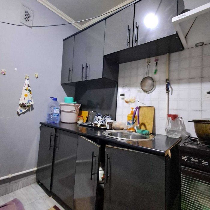 Широткада 2 хонали квартира сотилади