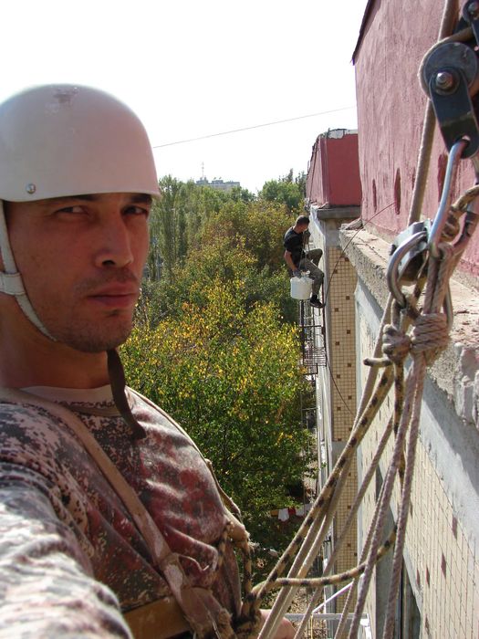 Альпинисты выполняют все виды работ