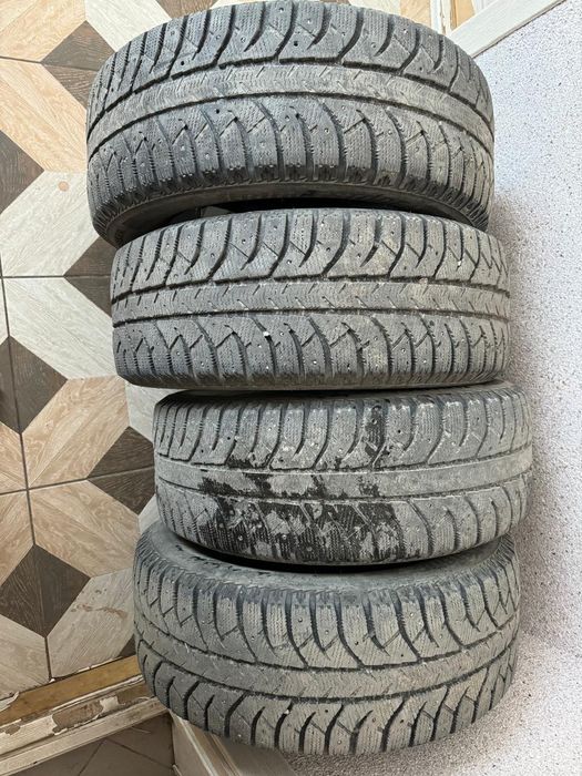 Продам шины, покрышки, боллоны.