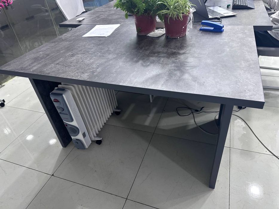 Ofis mebellari stollar va stullar