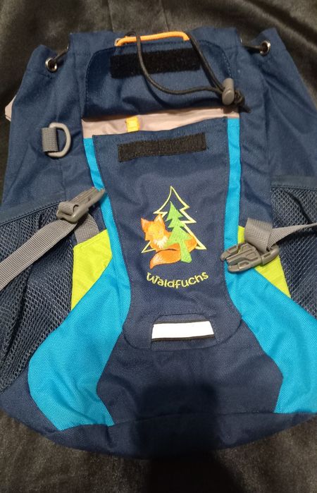 Deuter AC Lite 15 и детска Deuter 10 раници