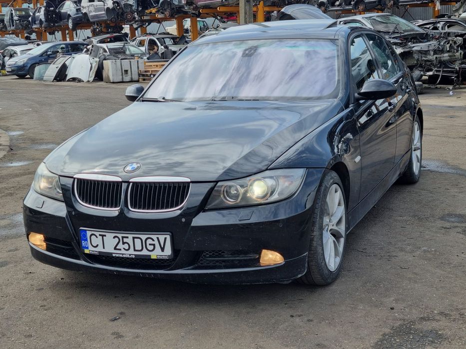 Dezmembrez BMW Seria 3 E90 [2004 - 2010] Sedan 318d MT (143 hp)