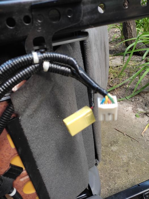 Салон за Mazda 6