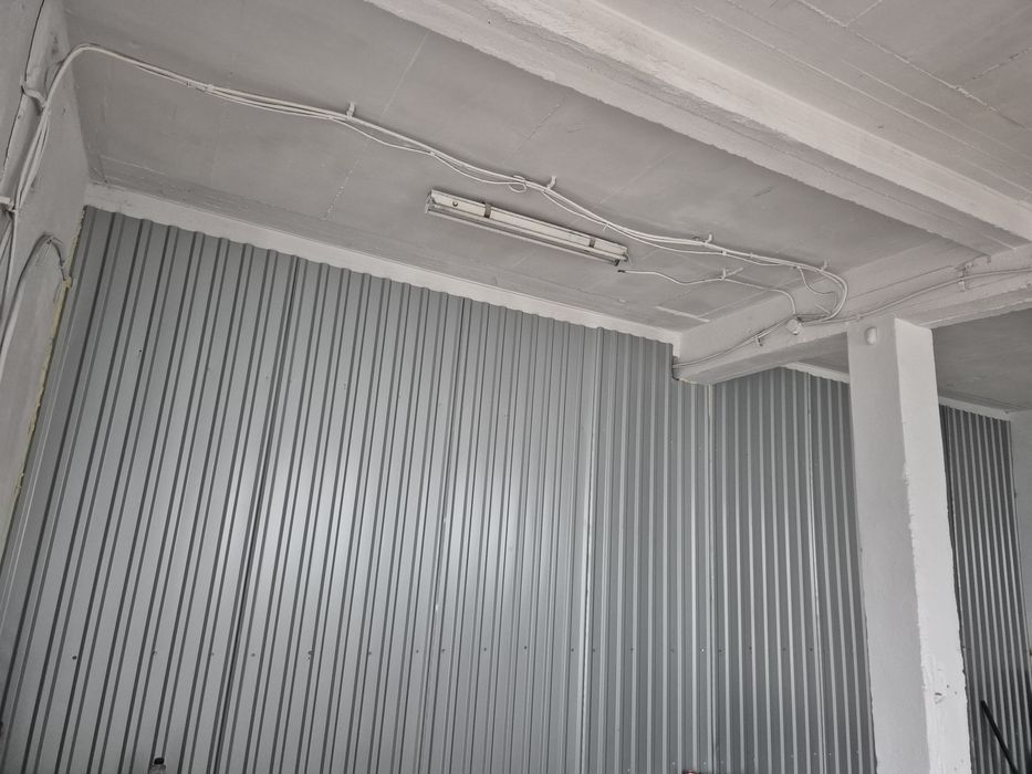 Închiriez garaj 65 mp,zonă centrală,str.Cuza Vodă nr.36,