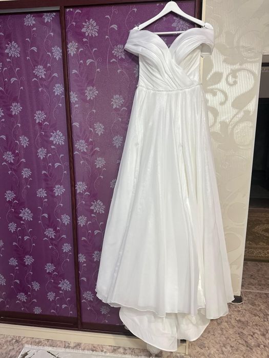 Продам шикарное свадебное платье