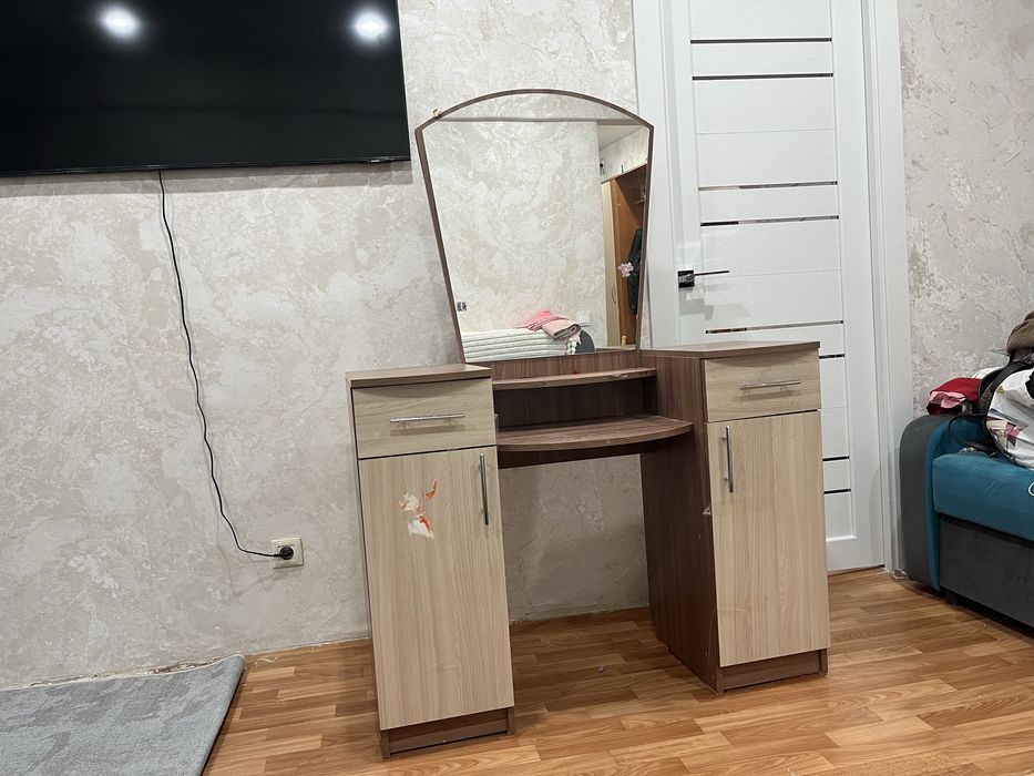 Туалетный столик