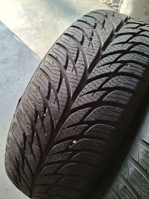 2 Anvelope 195 55 r16 All season Uniroyal