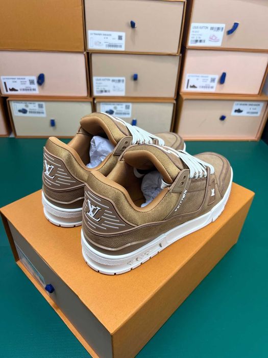 Adidasi Louis Vuitton Trainer Premium