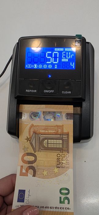 Детектор за фалшиви банкноти