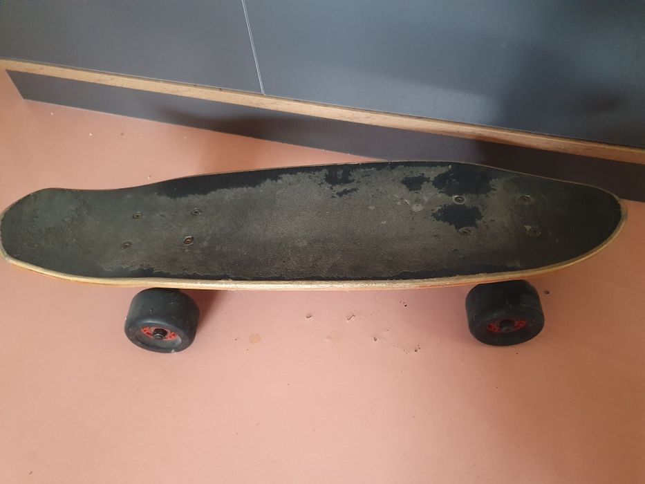 Продаётся скейт.