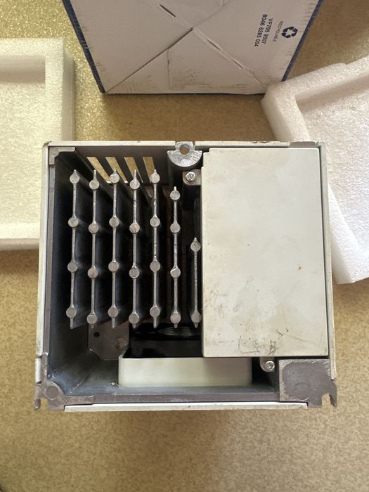 Invertor de frecvență LS Electric iG5A SV022iG5A-4 2.2 kW (3 HP) 380-480V – în cutia originală - pefect functional
