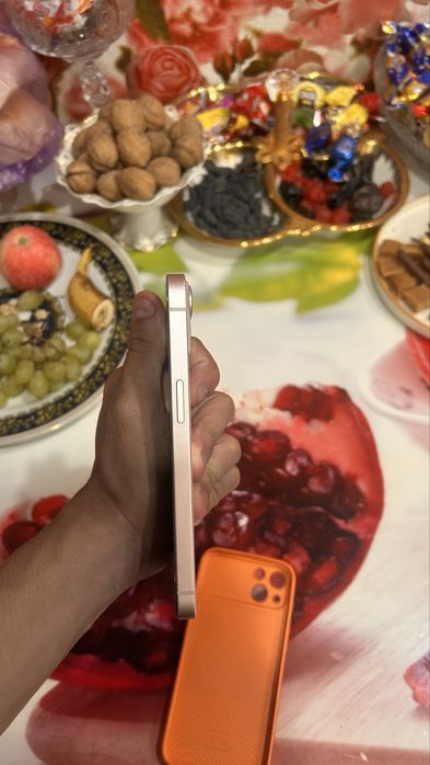 Iphone 14 розовый цвет