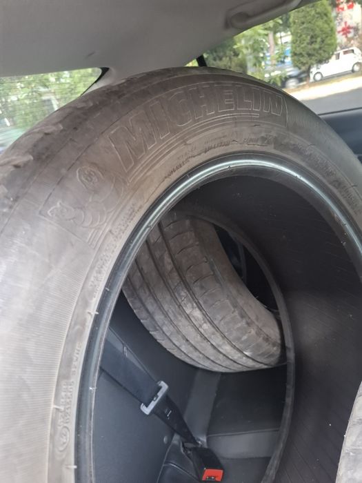 Продам шины MISHELIN R19