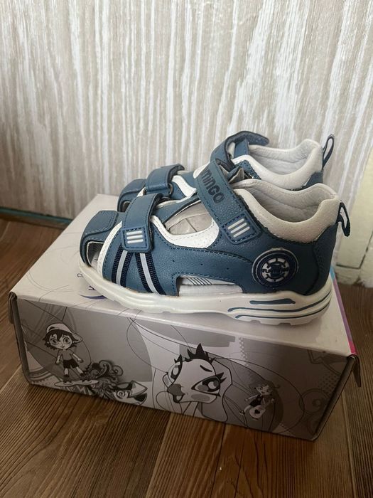 Сандали детский новый