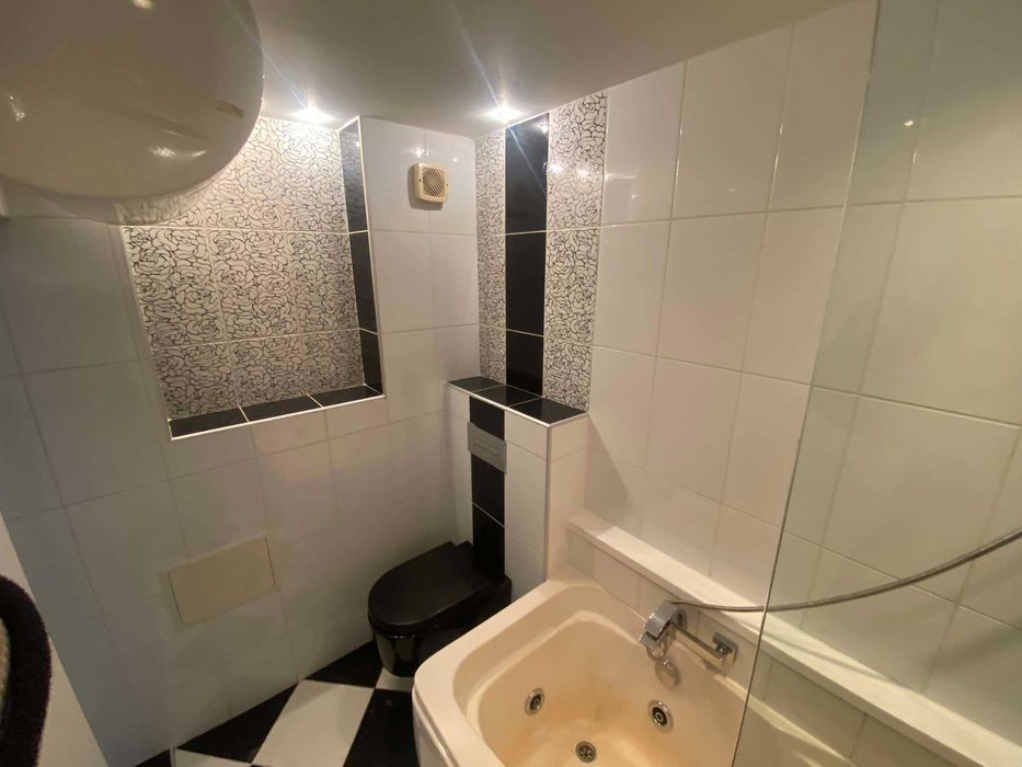 Продава се Многостаен апартамент в Варна, Център - 136 кв.м за 2280 €/кв.м - Снимка #12