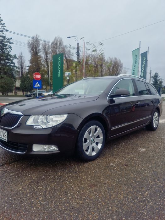 Vind skoda superb 2012 GREEN  Line