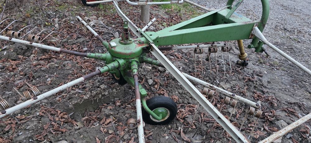 Grebla de adunat KUHN GA 280