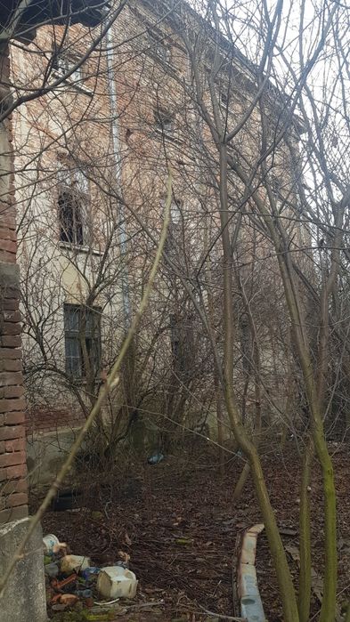 Продава се Промишлена сграда в Кюстендил, Център - 650 кв.м за 165 €/кв.м - Снимка #1